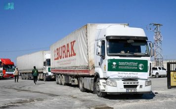 Arab Saudi Kirim 10 Truk Berisi 80 Ton Bahan Makanan dan Logistik untuk Korban Gempa Turki-Suriah